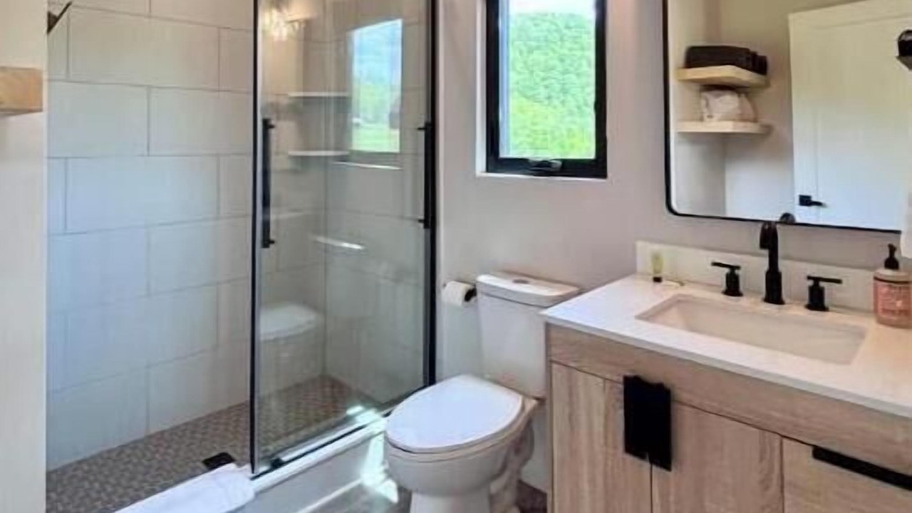 Photo of Bathroom in Stanton
