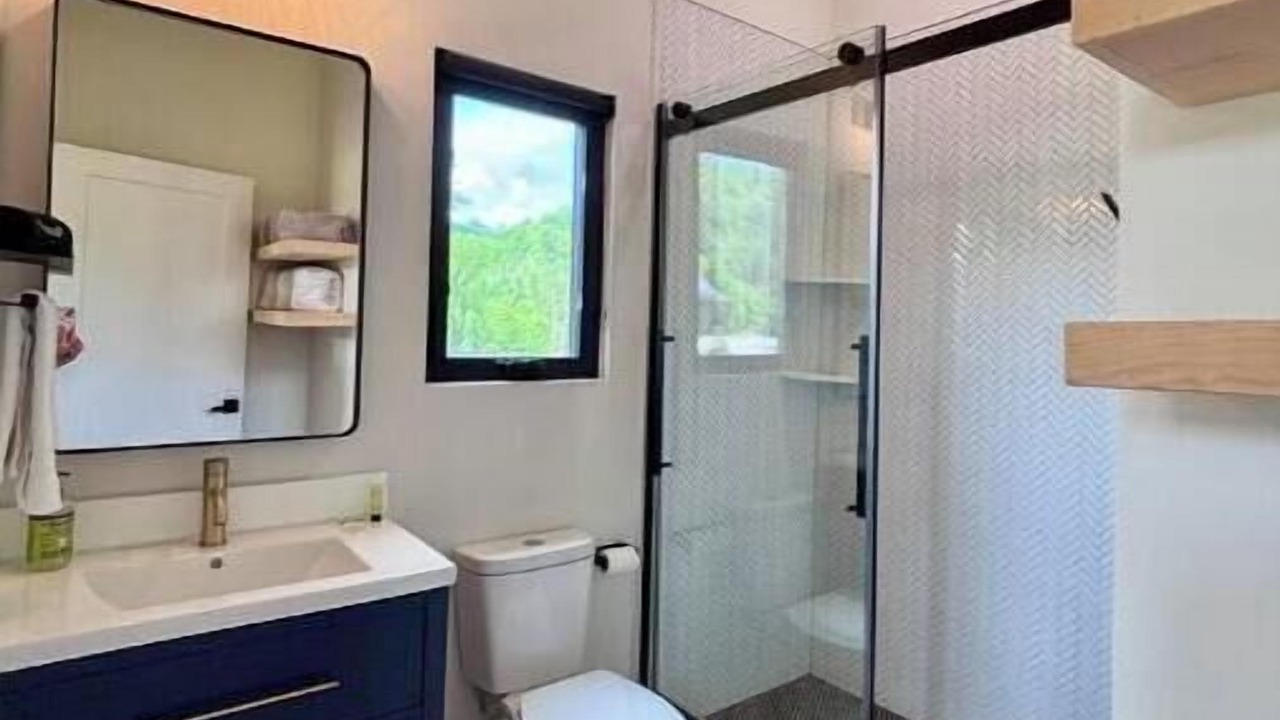 Photo of Bathroom in Stanton