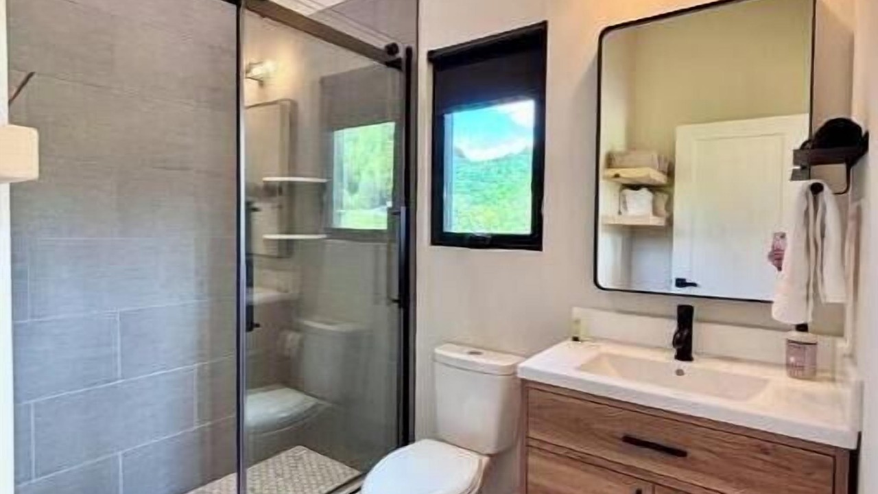Photo of Bathroom in Stanton