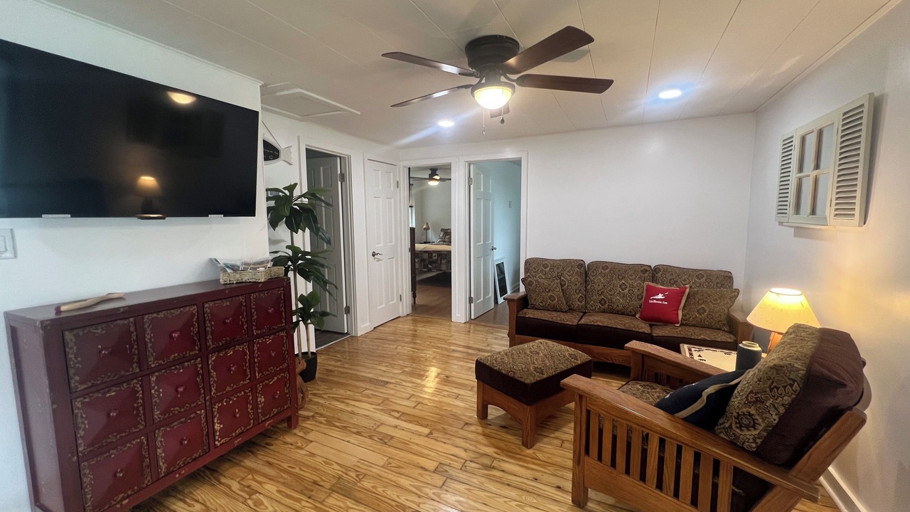 Photo of Livingroom in Hamilton