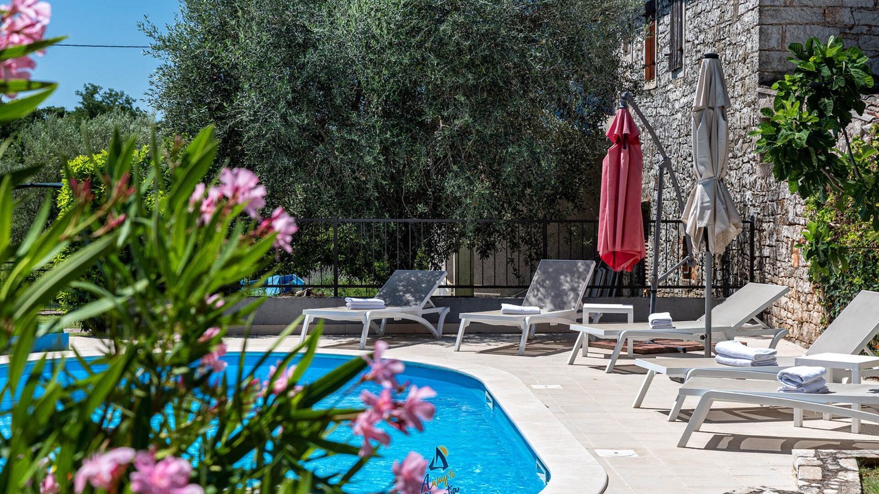 Photo of Outdoor in Farini