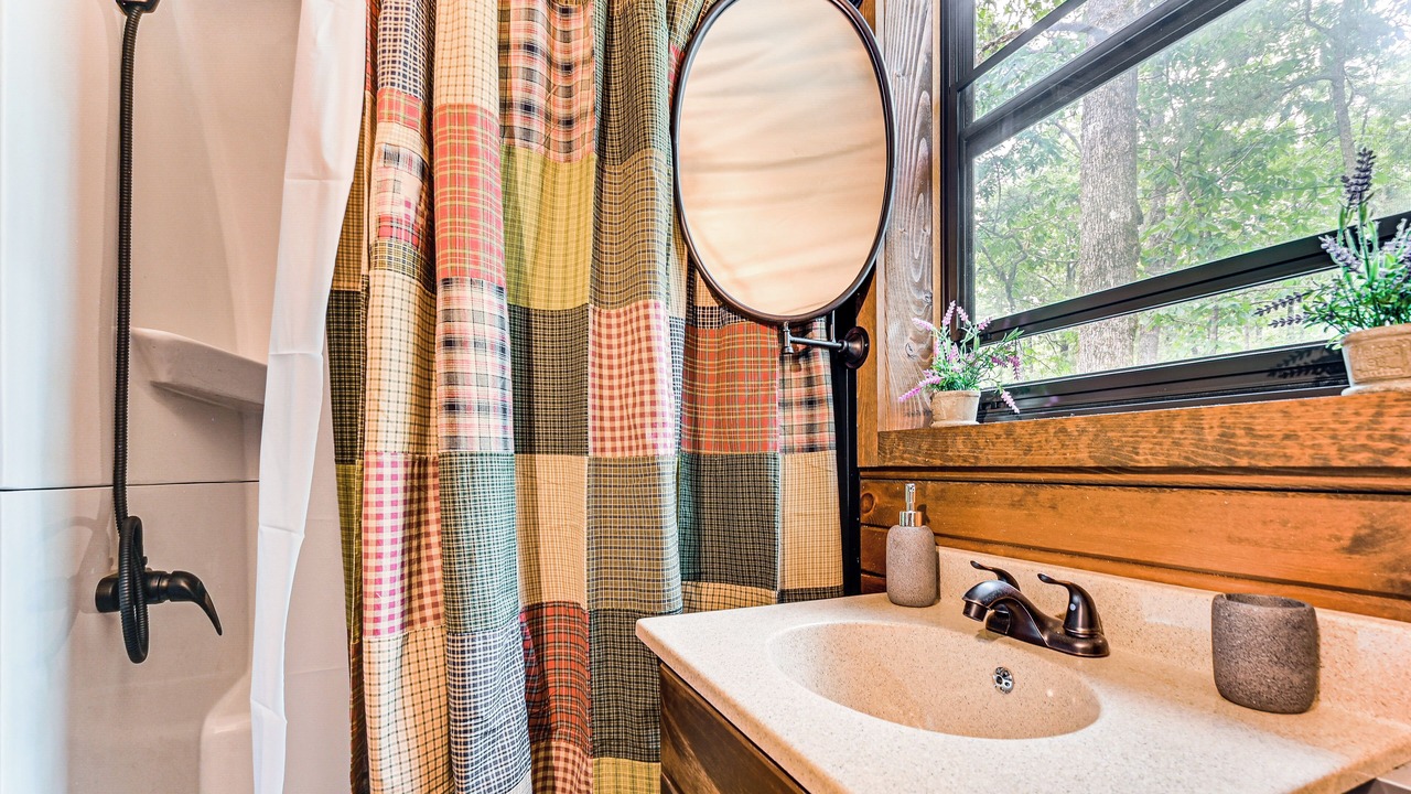 Photo of Bathroom in Hochatown