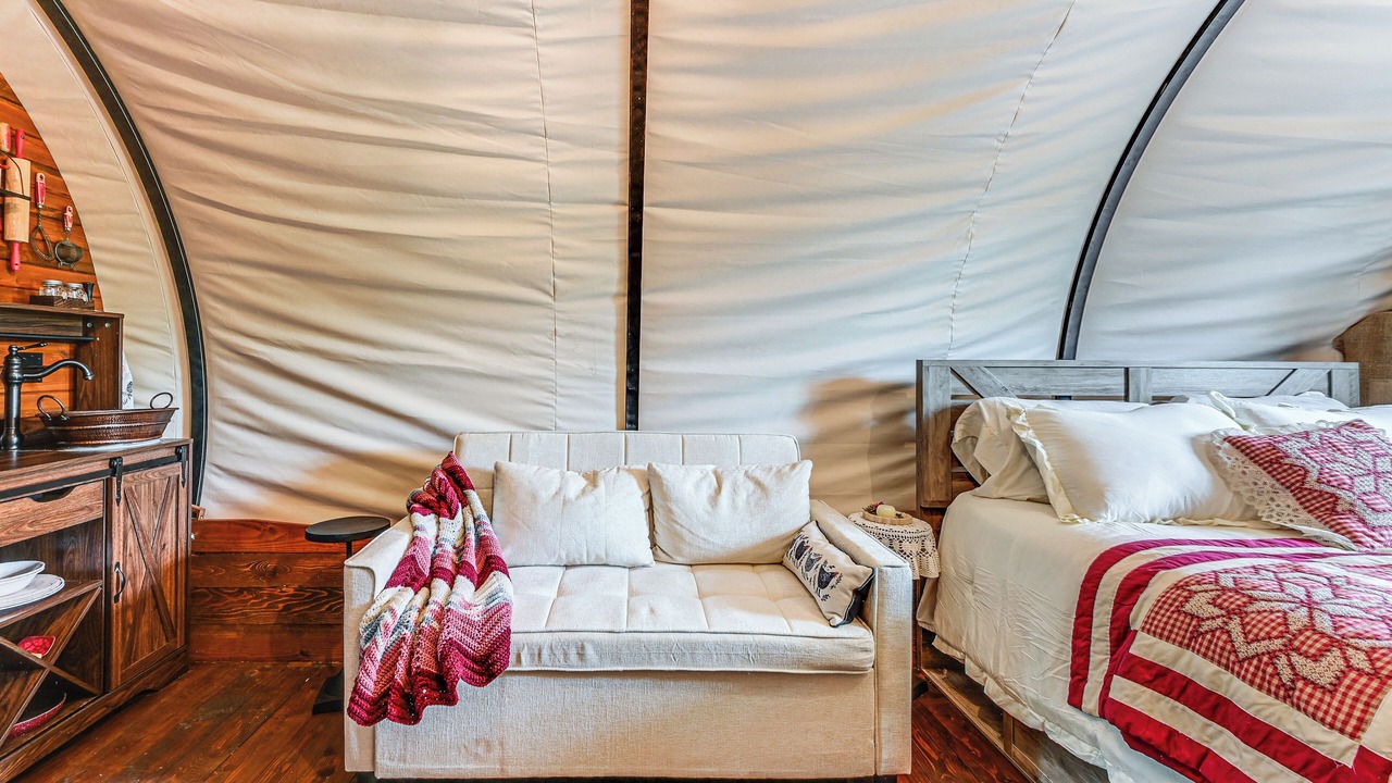 Photo of Bedroom in Hochatown