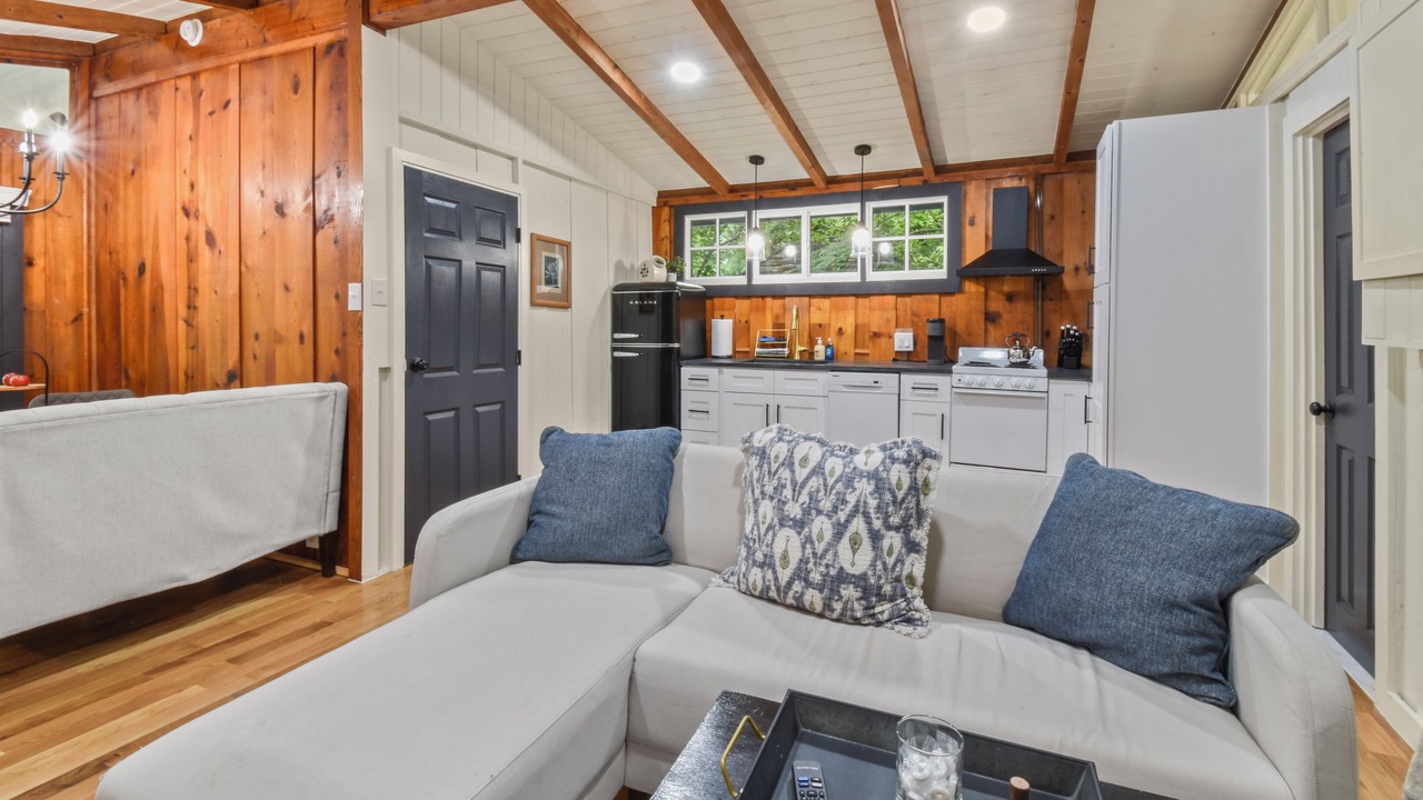 Photo of Livingroom in Berryville