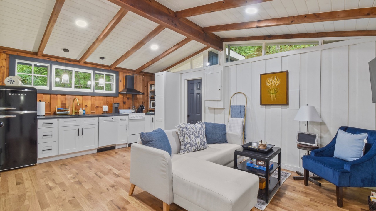 Photo of Livingroom in Berryville