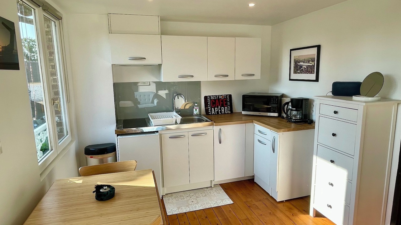 Photo of Kitchen in Montagny-Sainte-Felicite