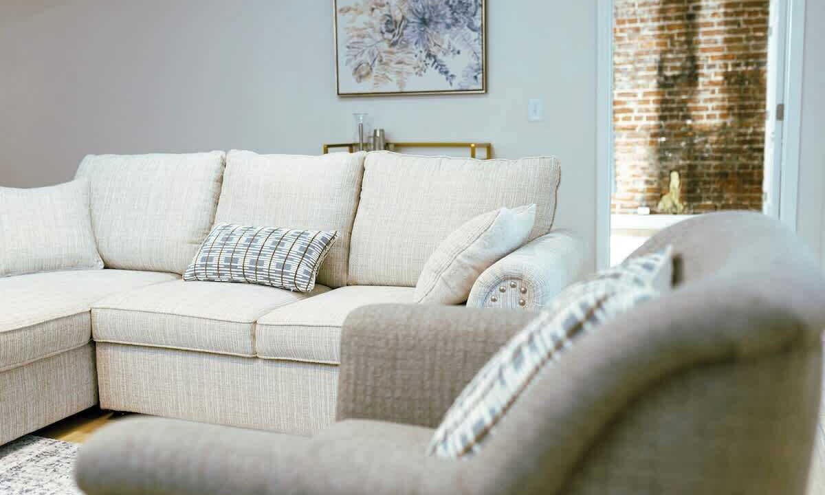 Photo of Livingroom in Downtown