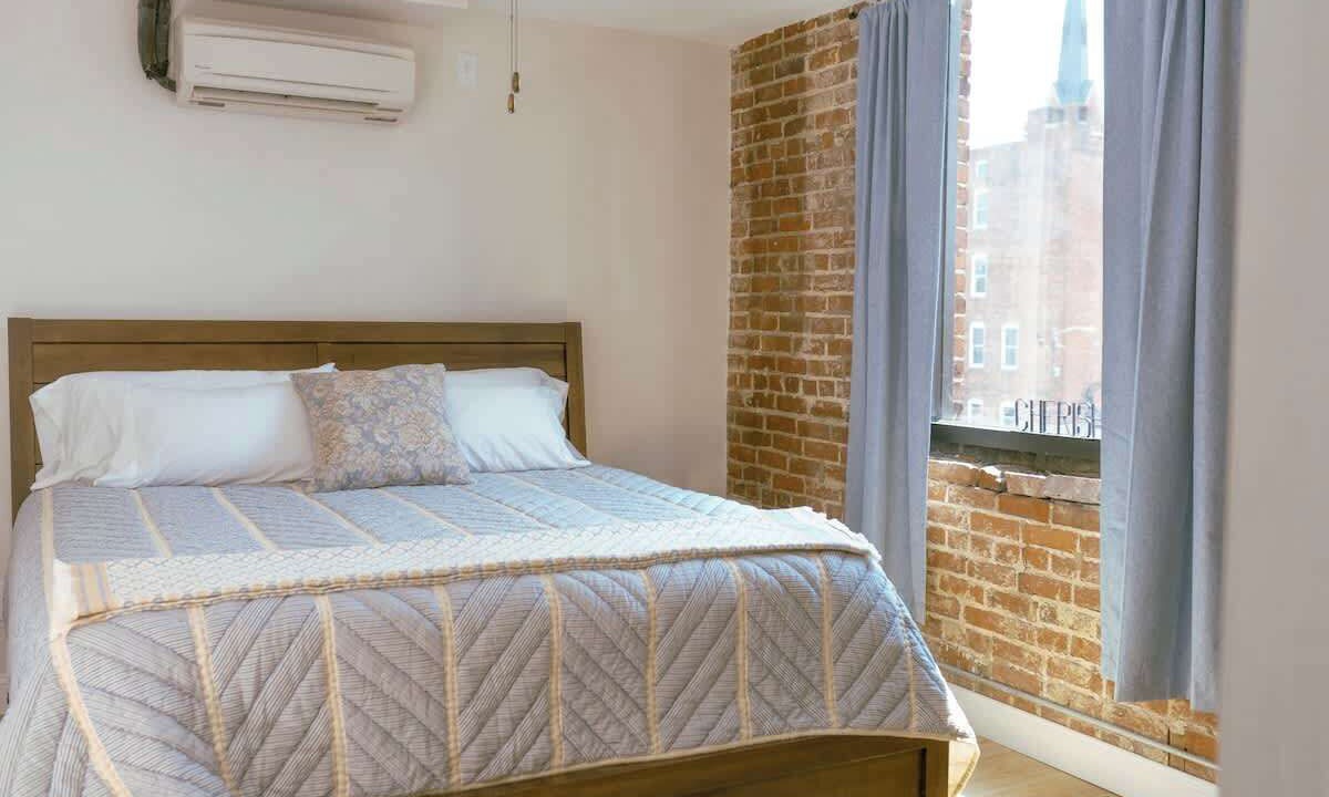 Photo of Bedroom in Downtown