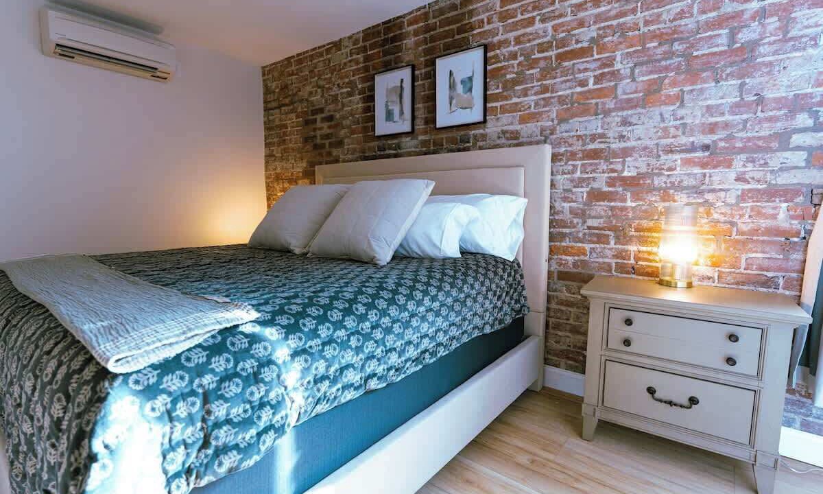 Photo of Bedroom in Downtown