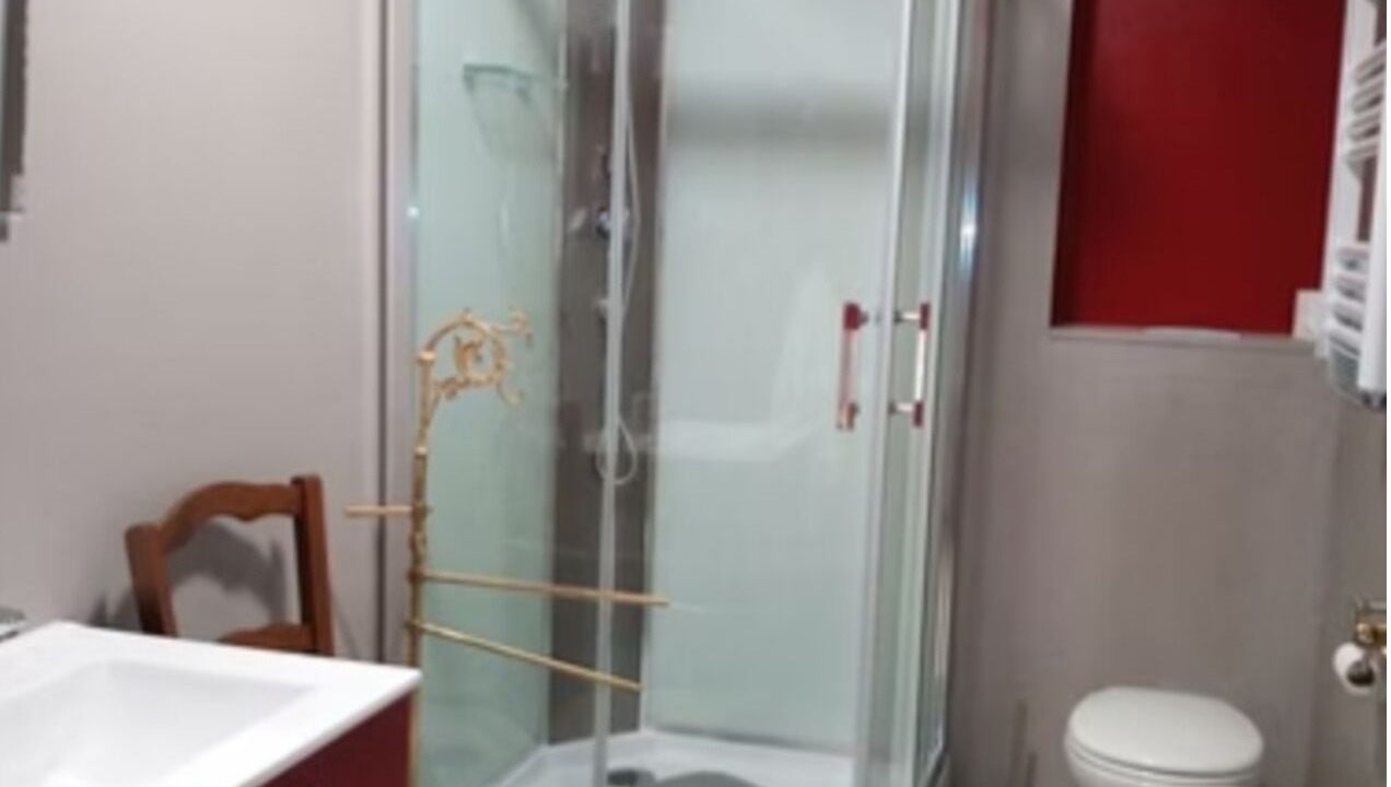 Photo of Bathroom in Saverdun