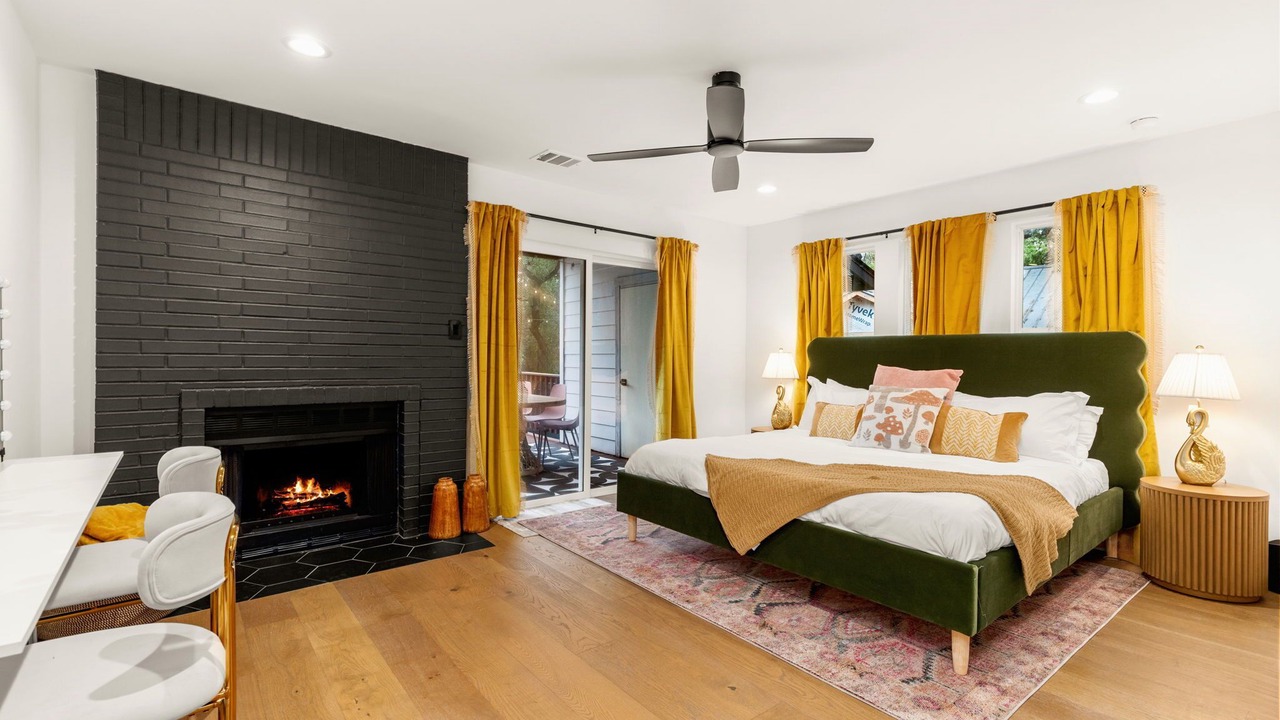 Photo of Bedroom in South Lamar