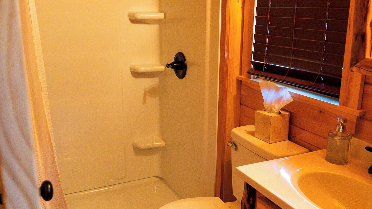 Photo of Bathroom in Garden Valley