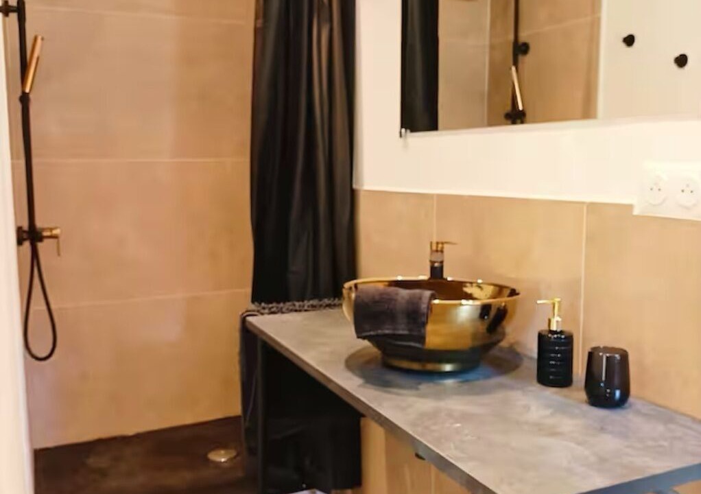 Photo of Bathroom in Aimargues