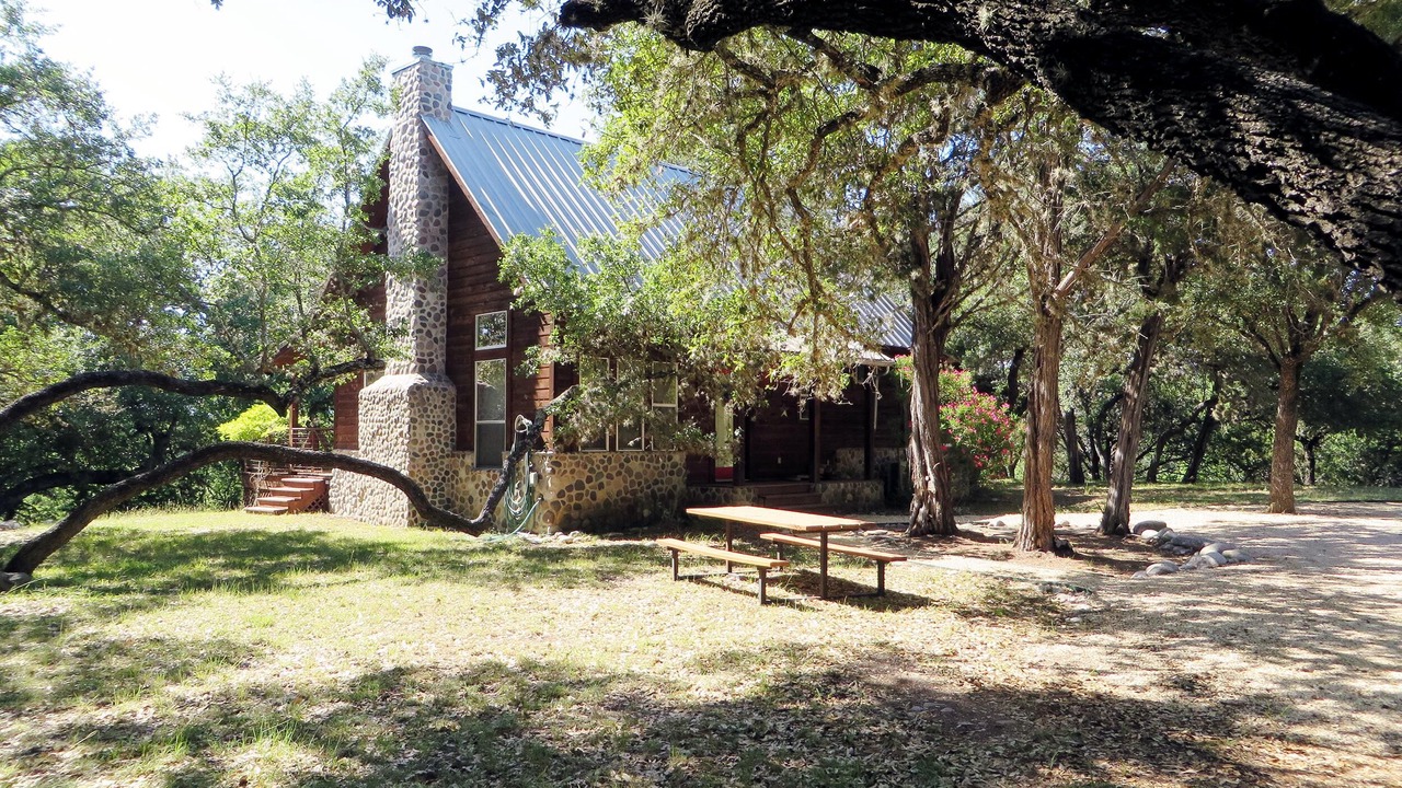 Photo of Outdoor in Leakey