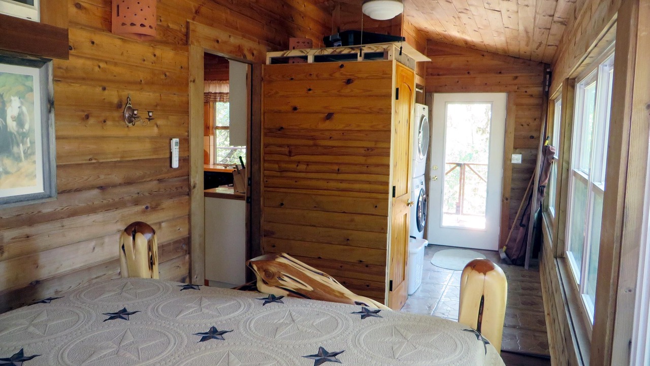 Photo of Bedroom in Leakey