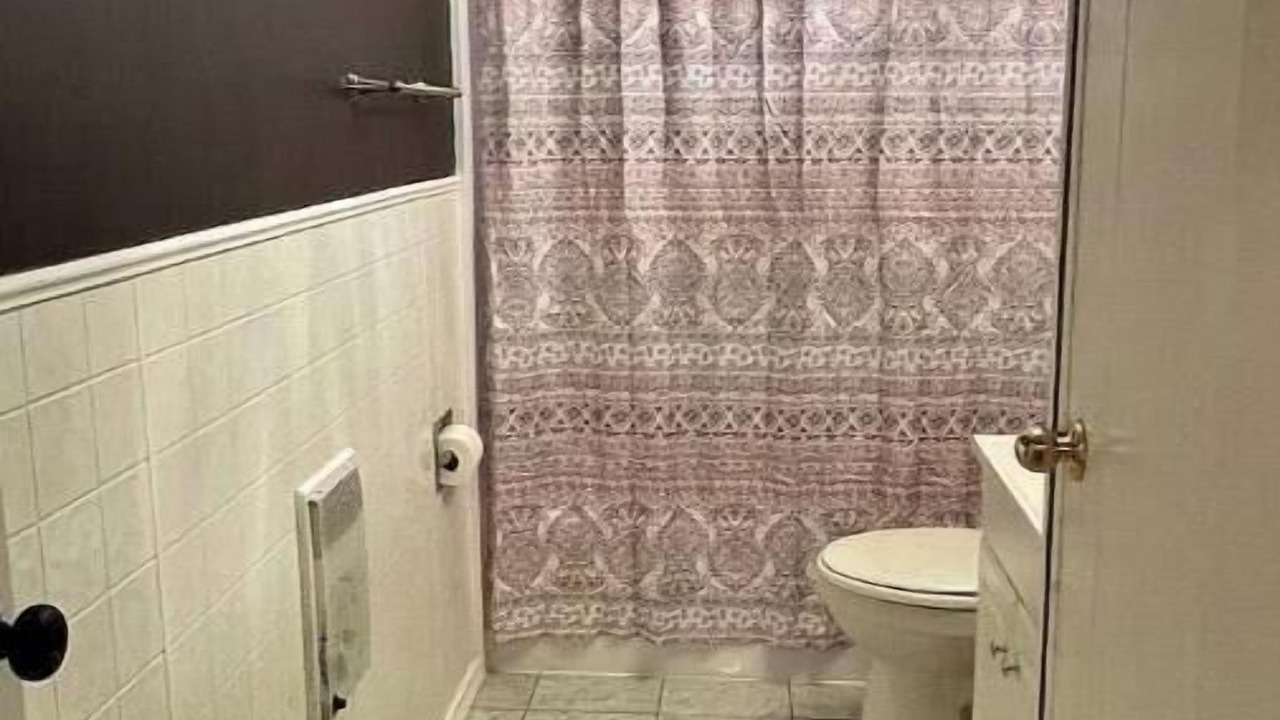 Photo of Bathroom in Wilcoe