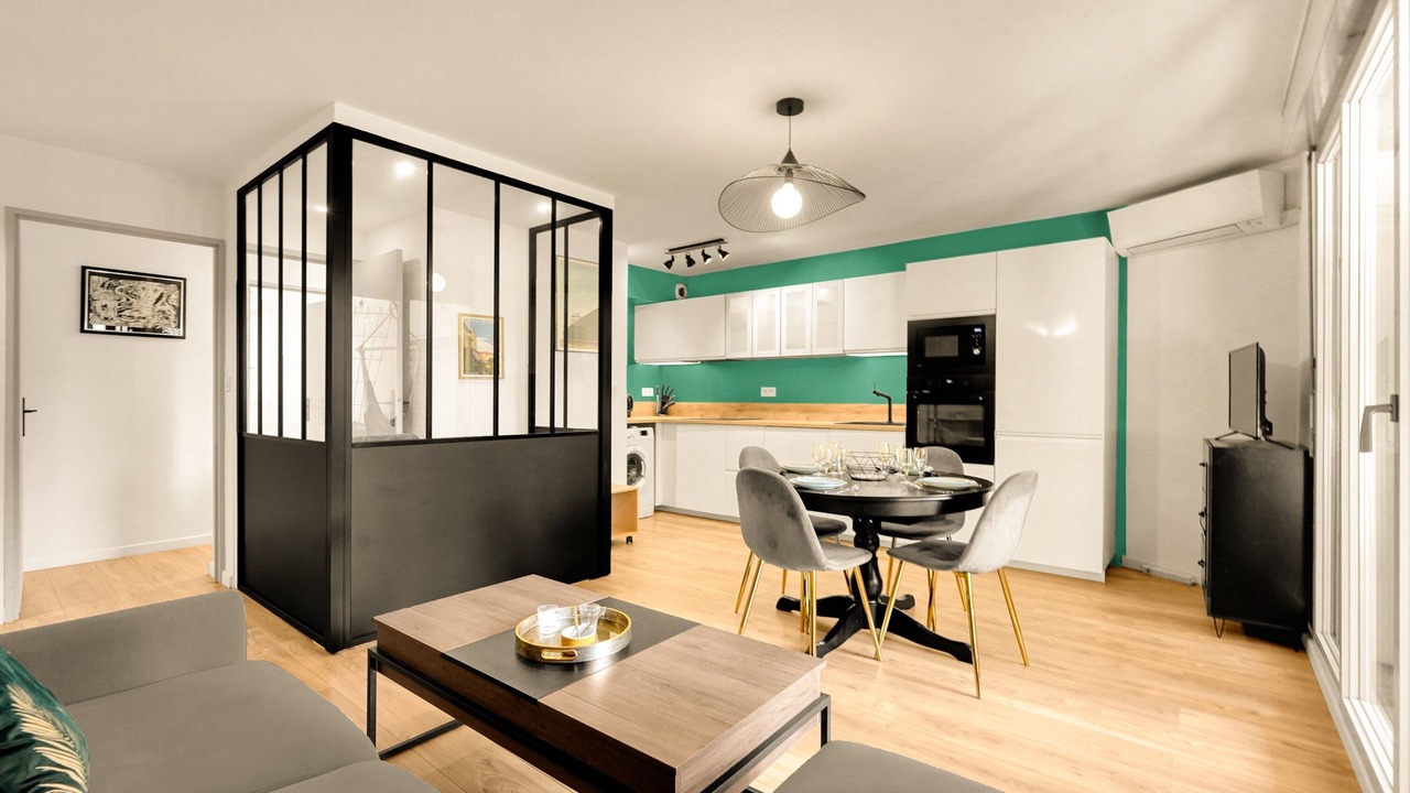 Photo of Livingroom in Saint - Aubin - Dupuy