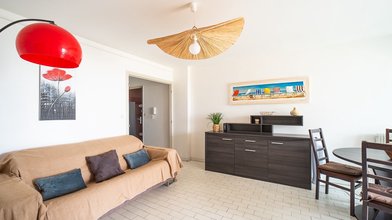 Photo of Livingroom in La Jetee