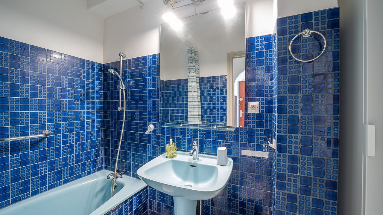 Photo of Bathroom in La Jetee