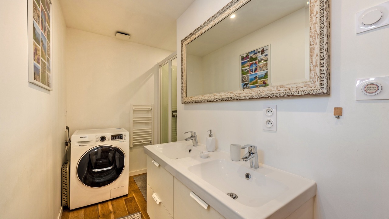 Photo of Bathroom in Treboul