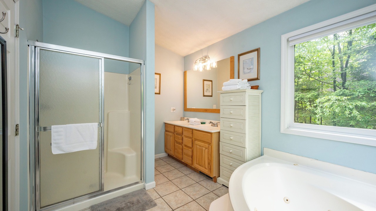 Photo of Bathroom in Mountainside