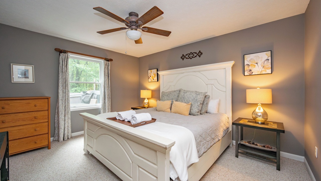 Photo of Bedroom in Mountainside