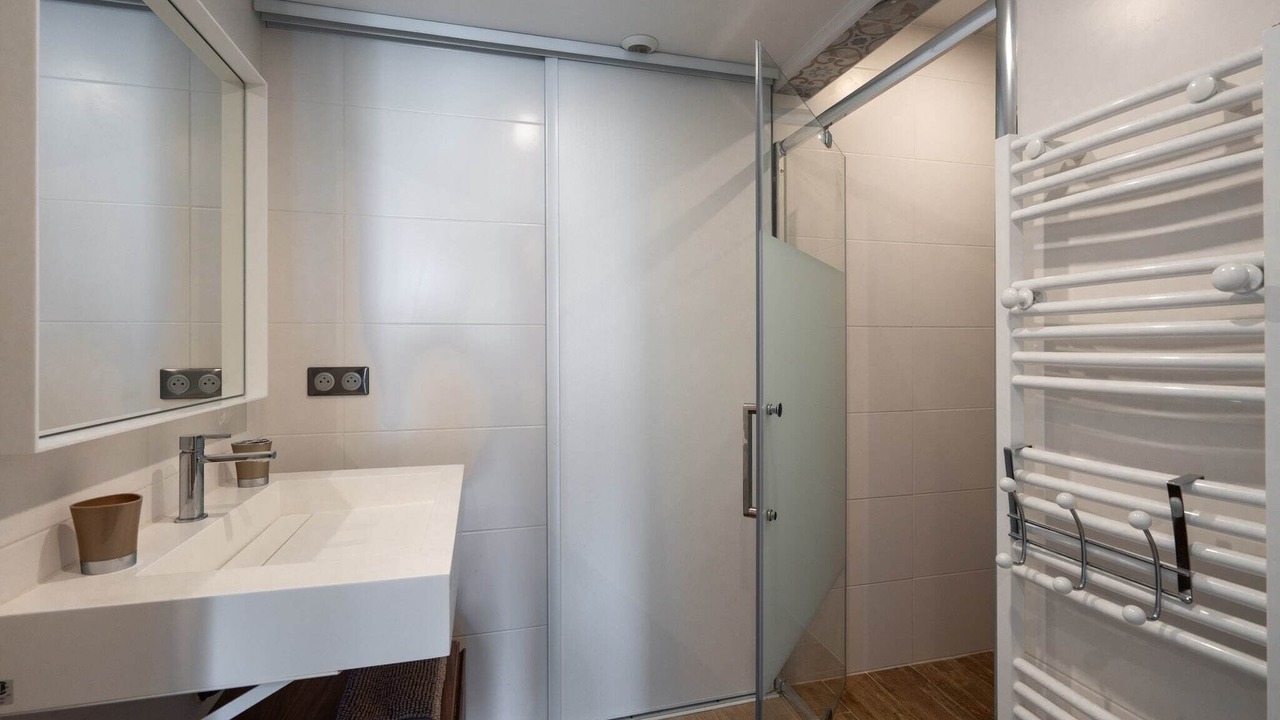 Photo of Bathroom in Le Grau-Du-Roi