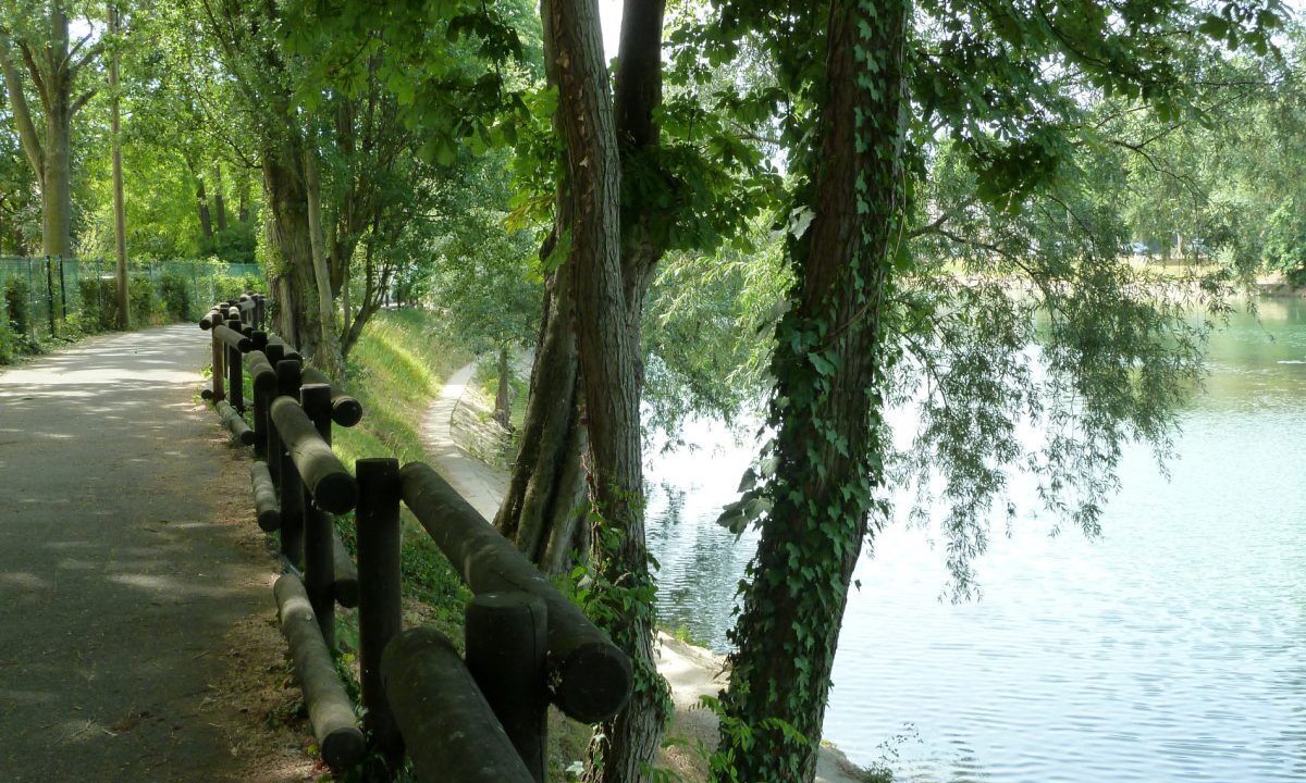 Photo of Others in Les Muriers