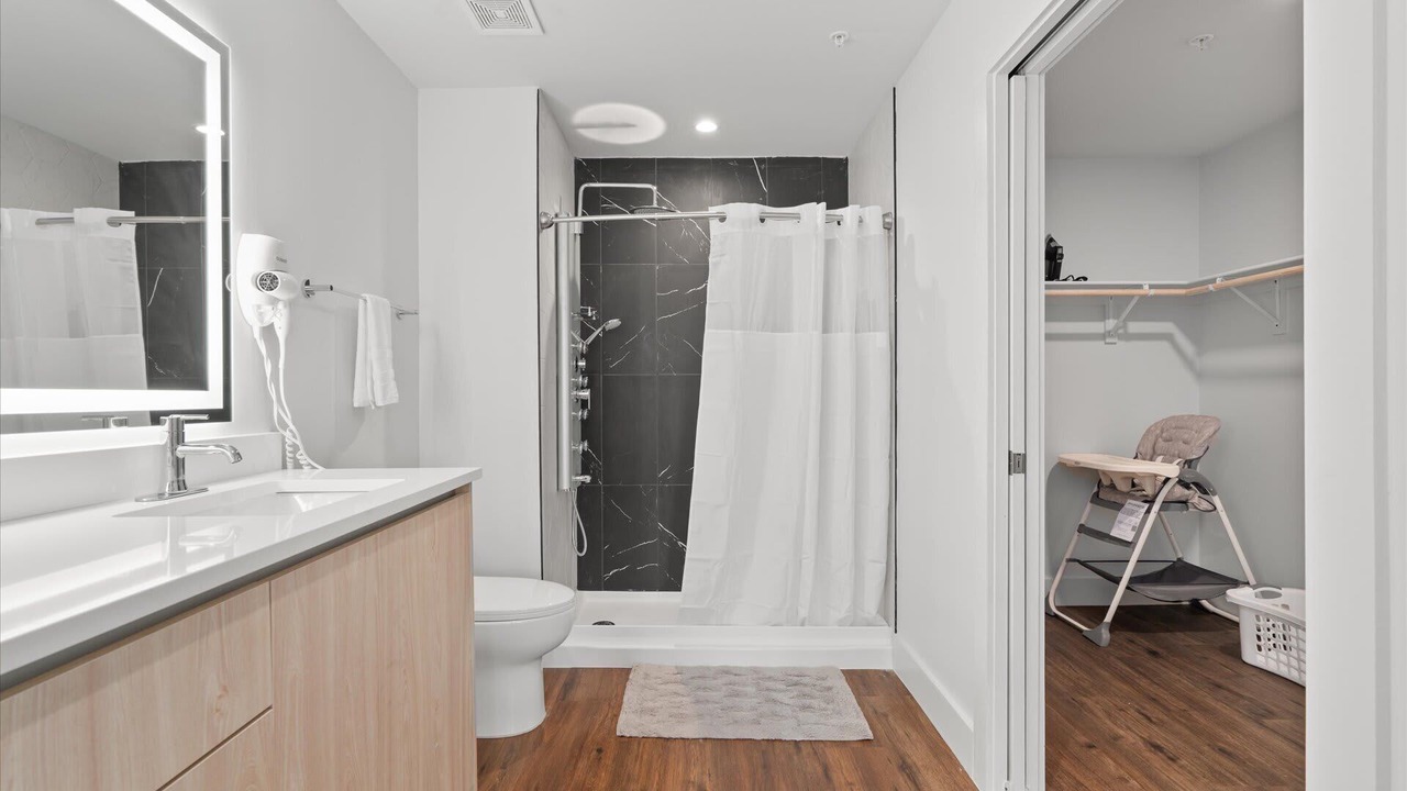 Photo of Bathroom in West Congress