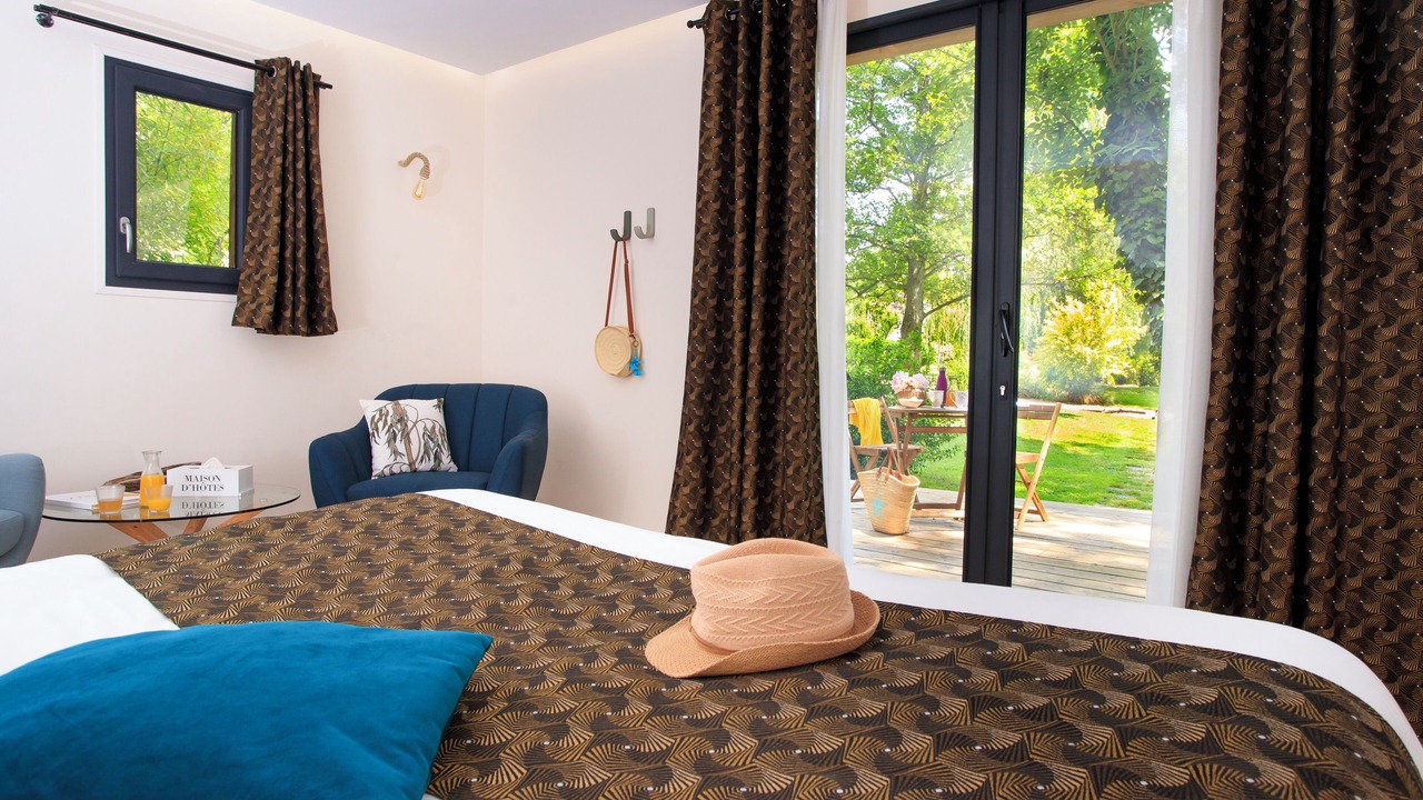 Photo of Bedroom in Noyant-et-Aconin