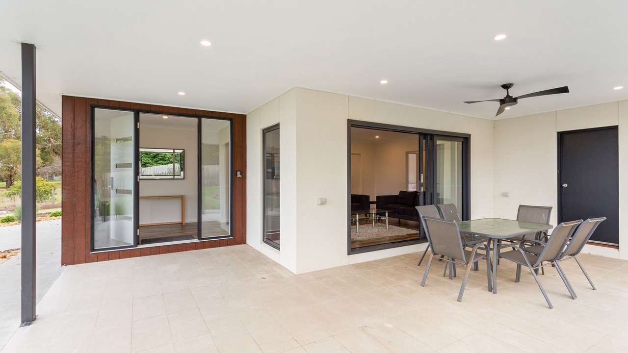 Photo of Outdoor in Rhyll