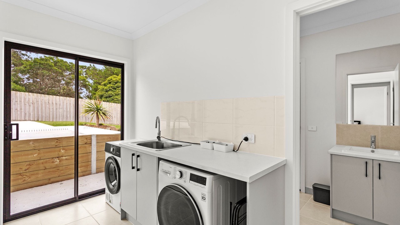 Photo of Others in Rhyll