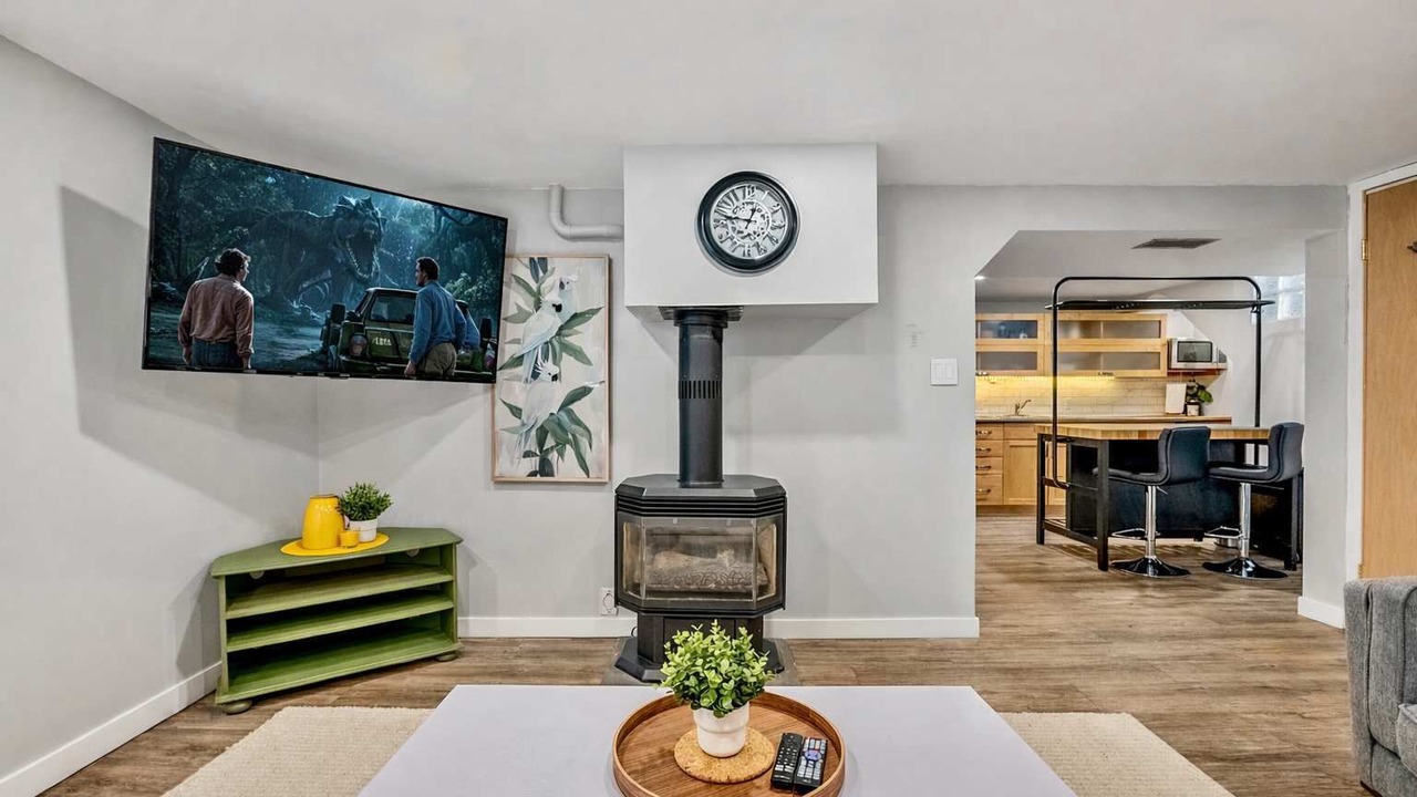 Photo of Livingroom in Northwest Calgary