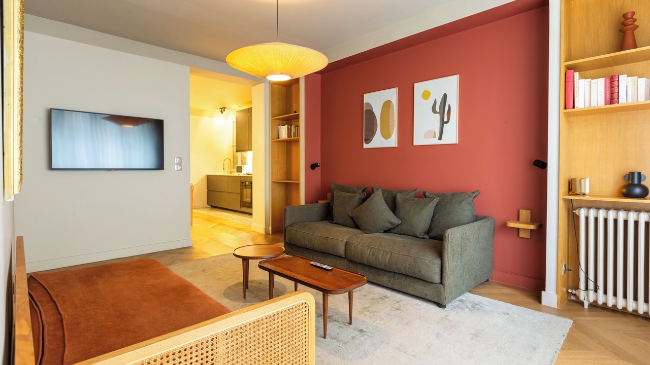 Photo of Livingroom in 18th Arrondissement