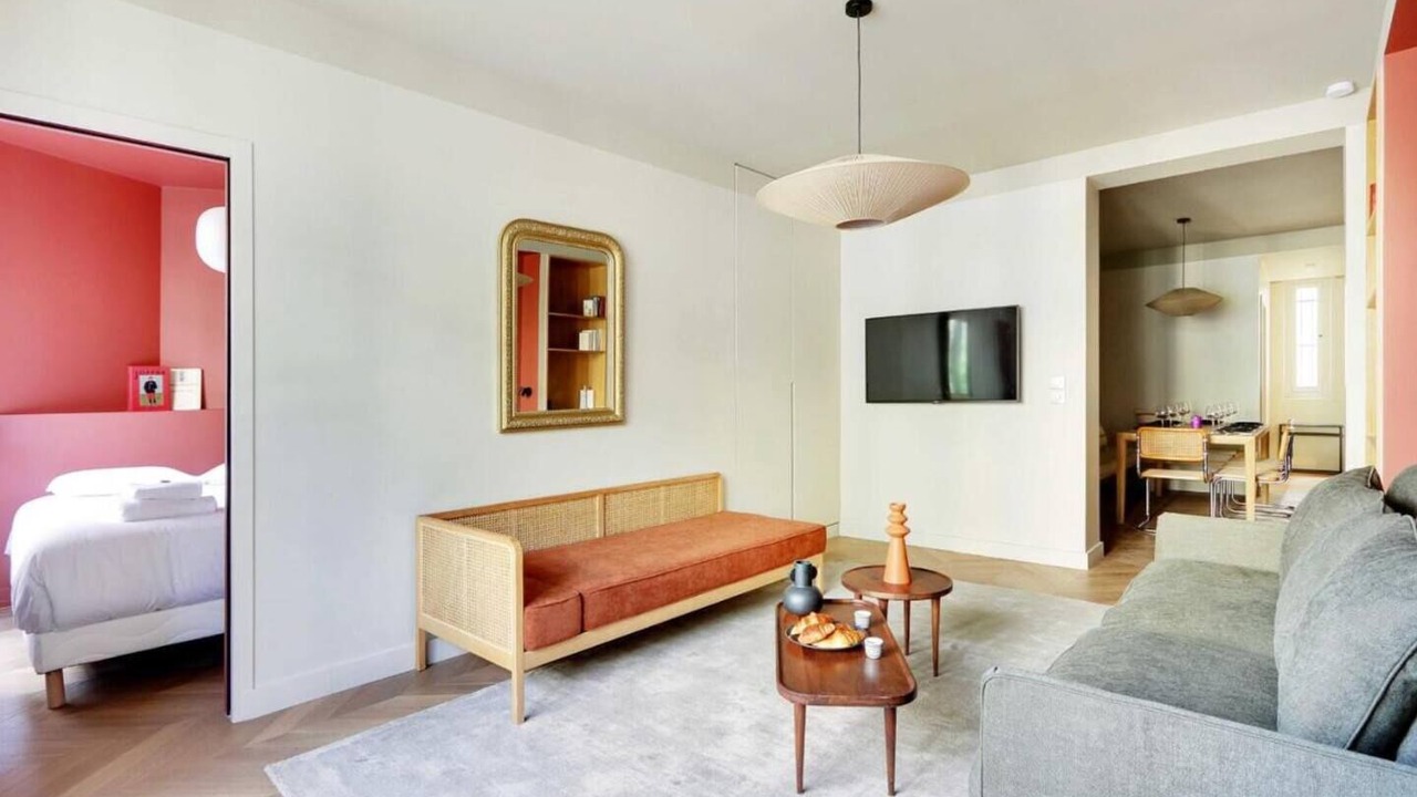 Photo of Livingroom in 18th Arrondissement