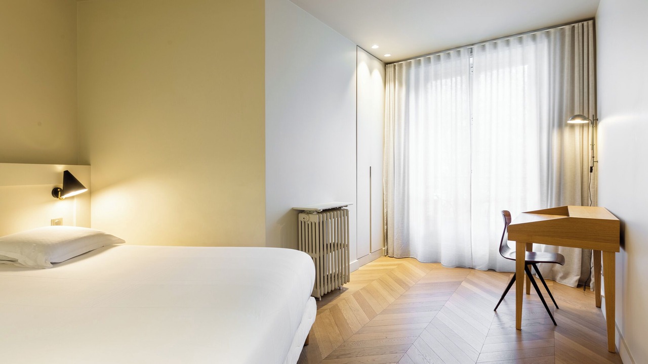 Photo of Bedroom in 18th Arrondissement