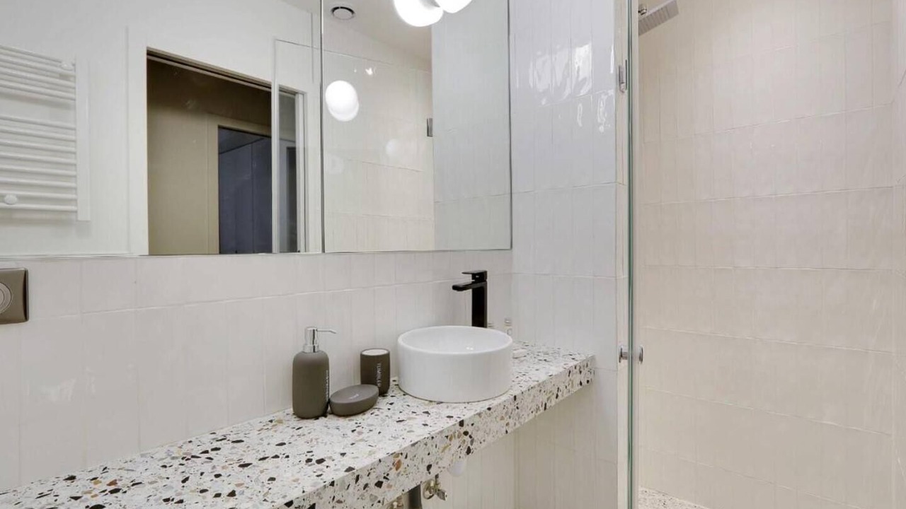 Photo of Bathroom in 18th Arrondissement