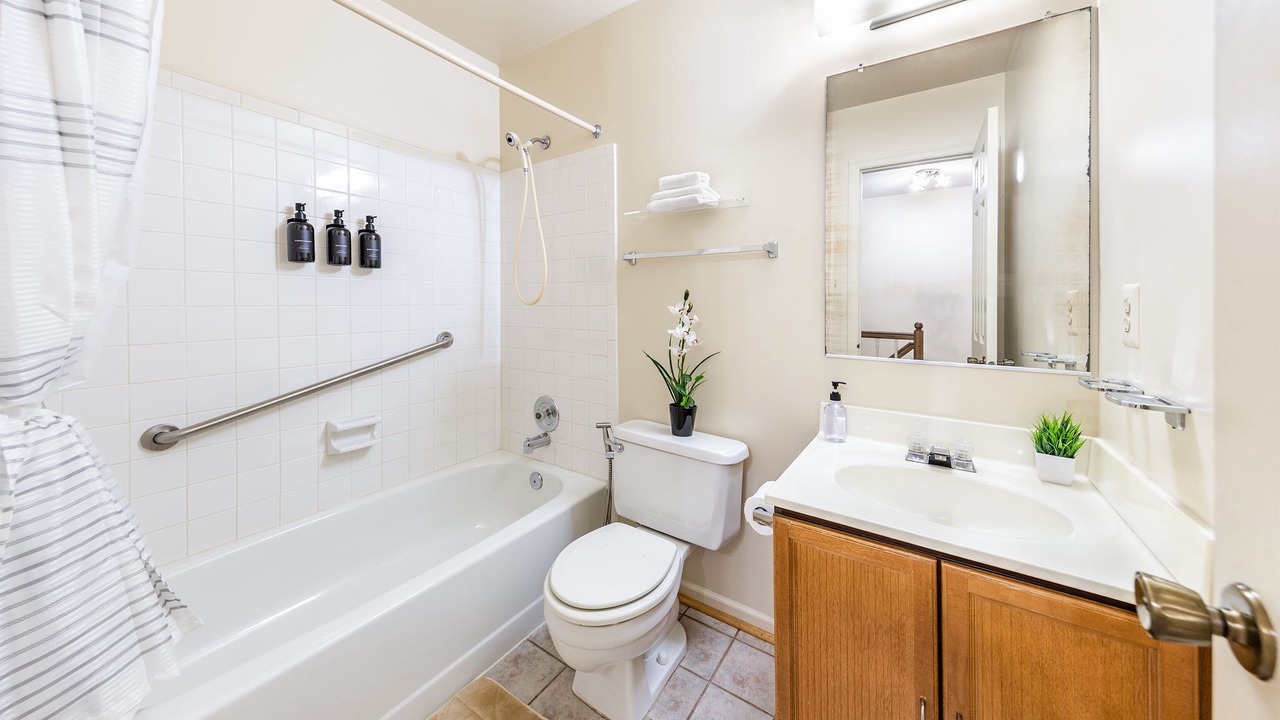 Photo of Bathroom in Lincolnia