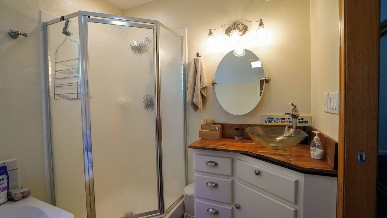 Photo of Bathroom in Carrolls