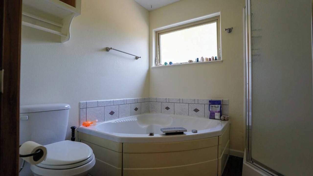 Photo of Bathroom in Carrolls