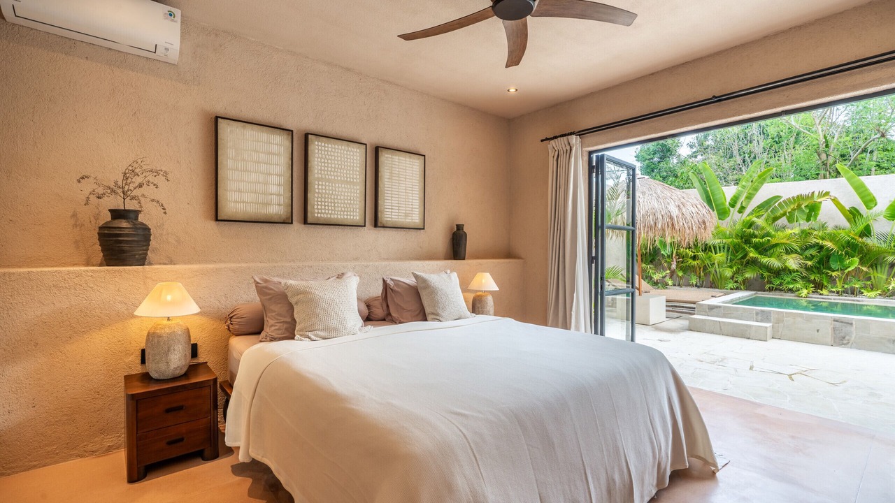 Photo of Bedroom in Tumbak Bayuh