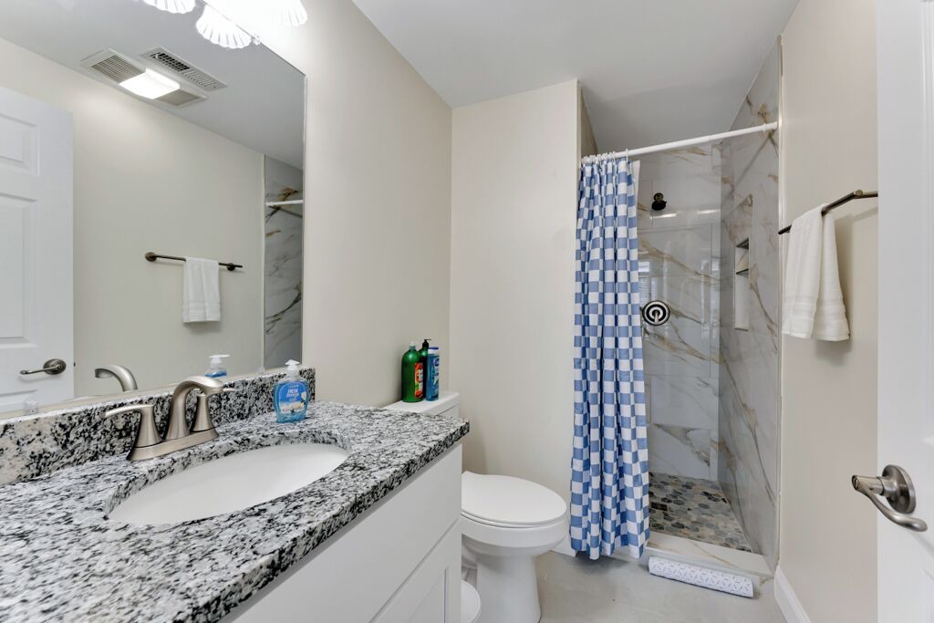 Photo of Bathroom in East Ocean View