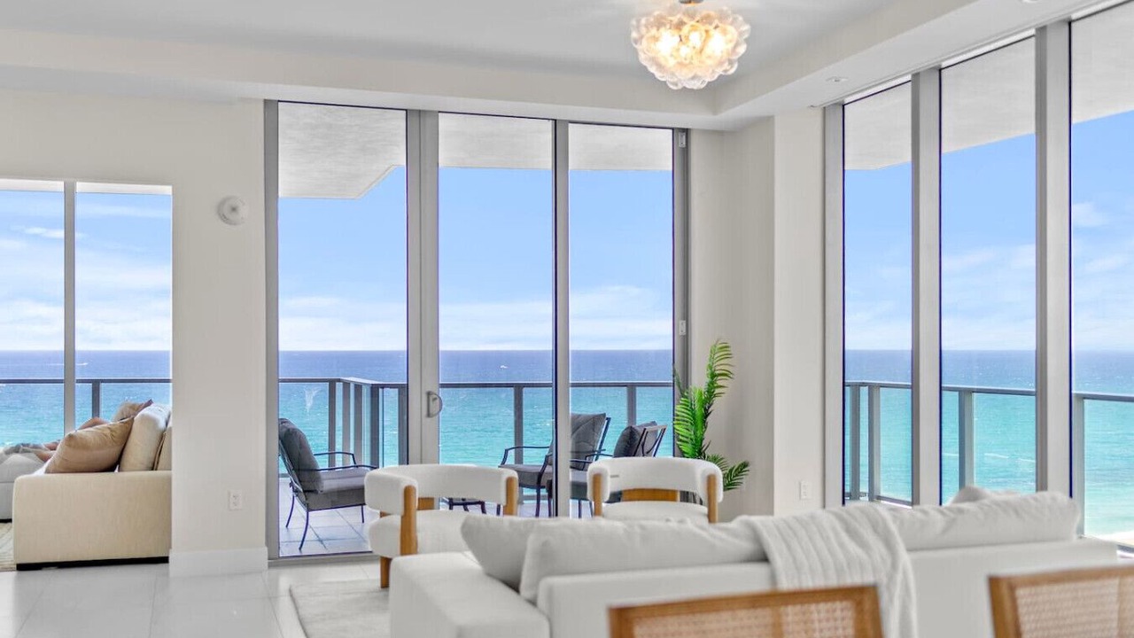 Photo of Livingroom in Singer Island