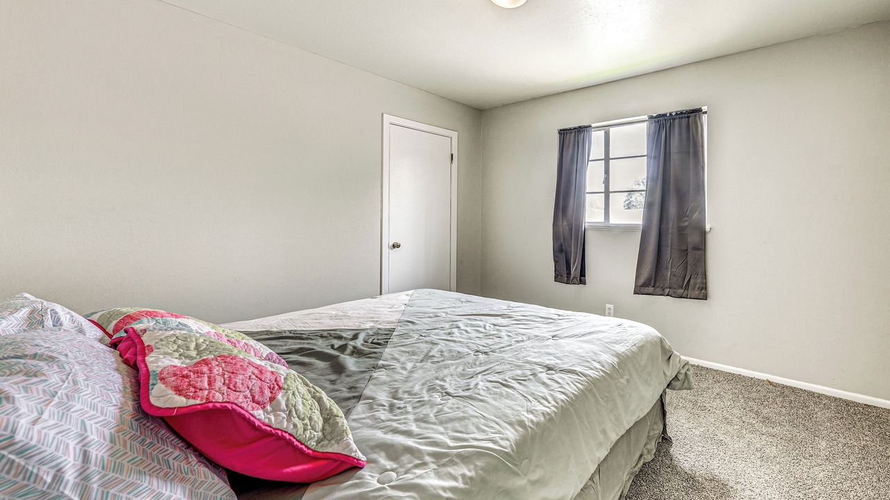 Photo of Bedroom in Roswell