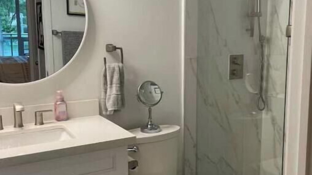 Photo of Bathroom in Niagara