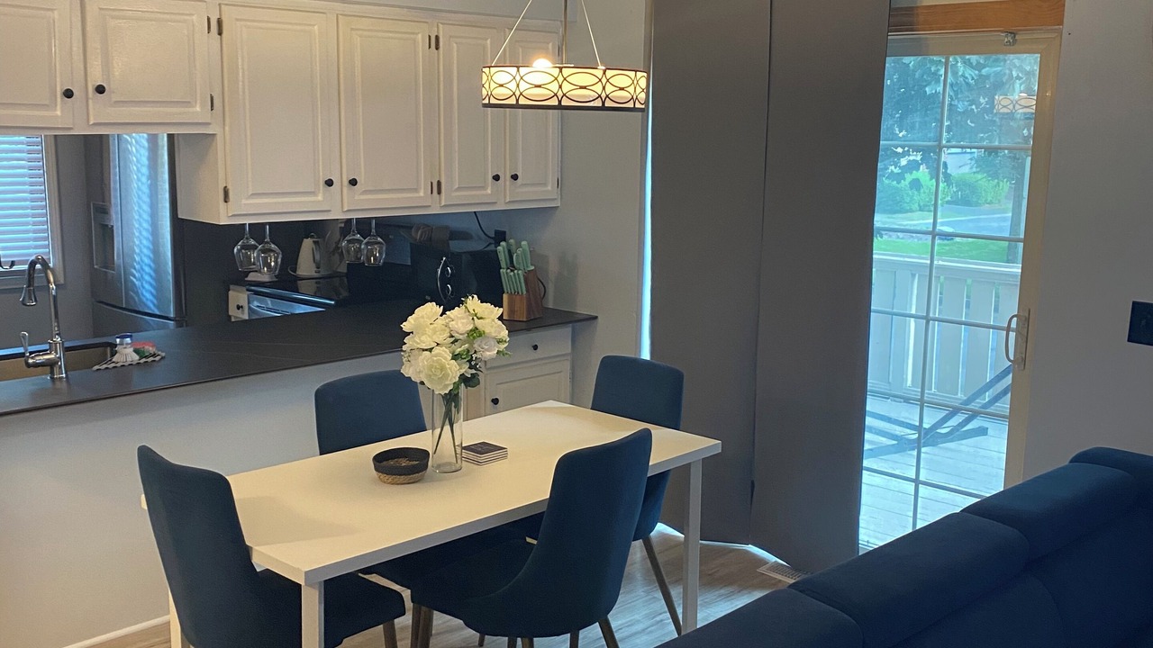 Photo of Livingroom in Corn Hill
