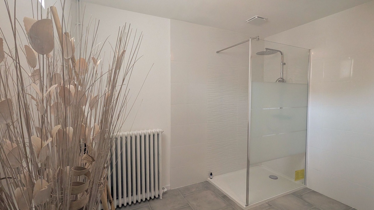 Photo of Bathroom in Paulnay
