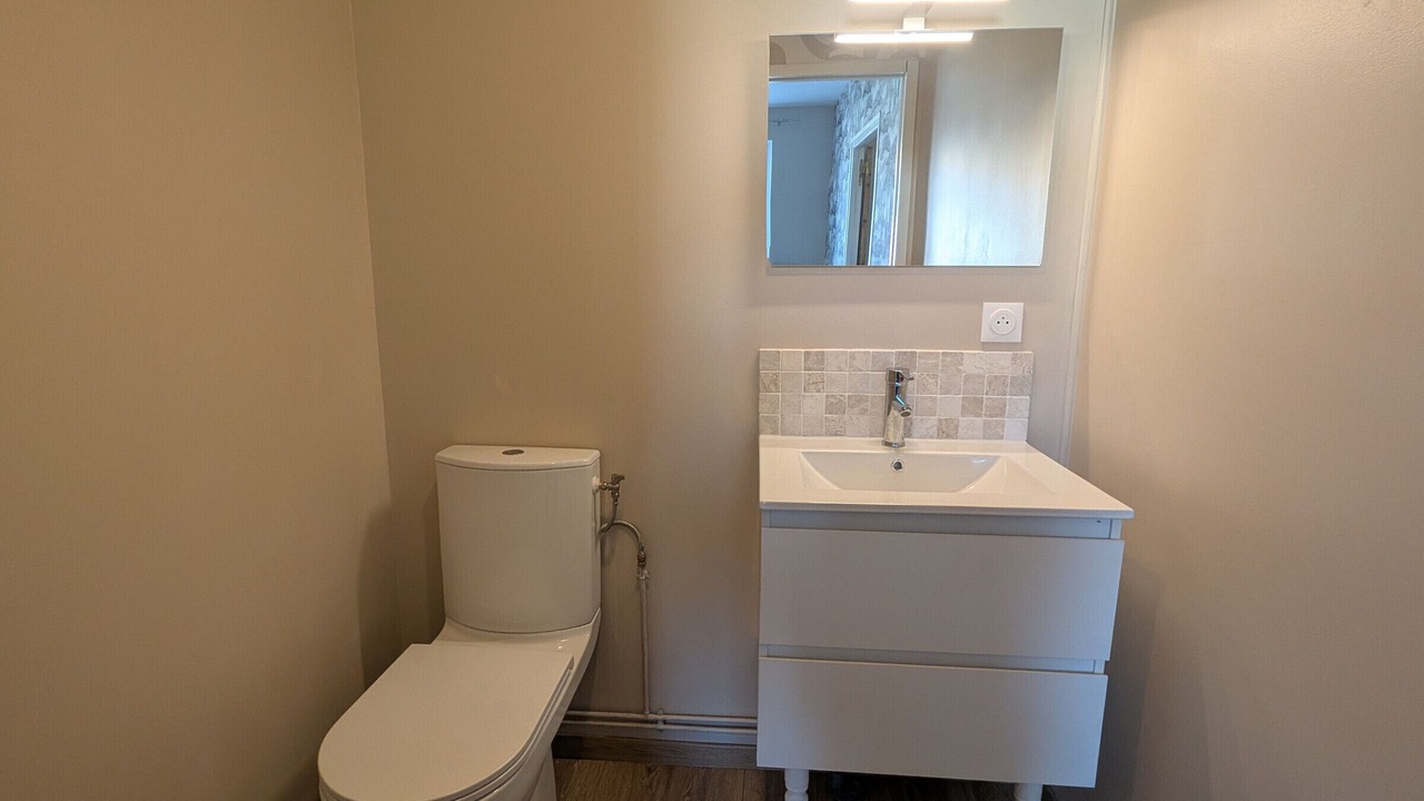 Photo of Bathroom in Paulnay