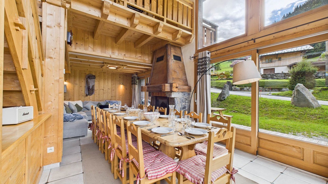 Photo of Others in Les Prodains