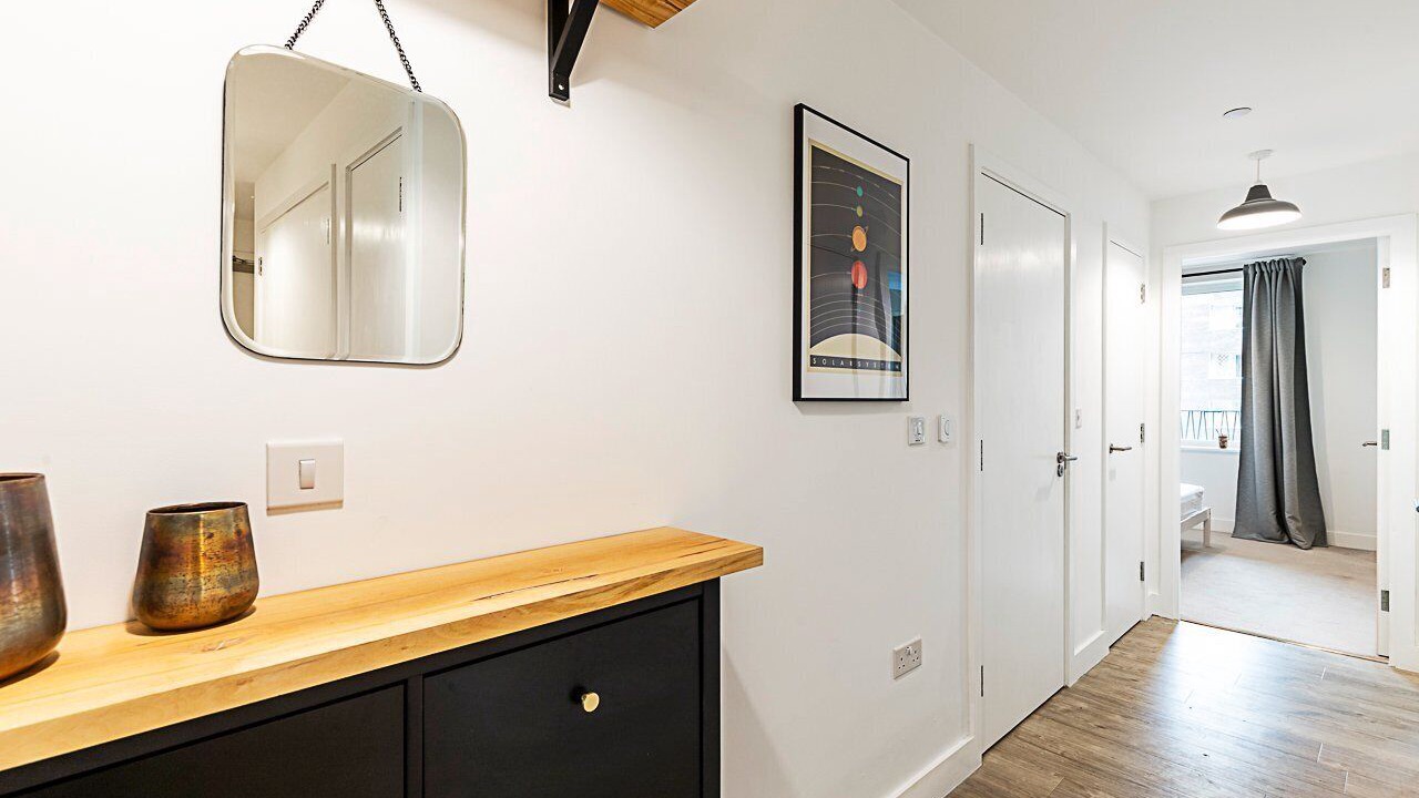 Photo of Others in Lea Bridge